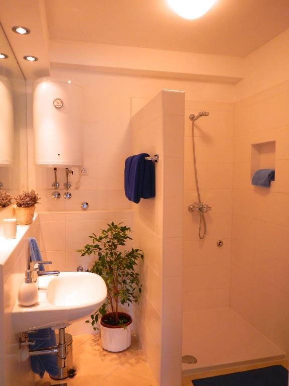 Stella Mare Apartments Podstrana Phòng bức ảnh