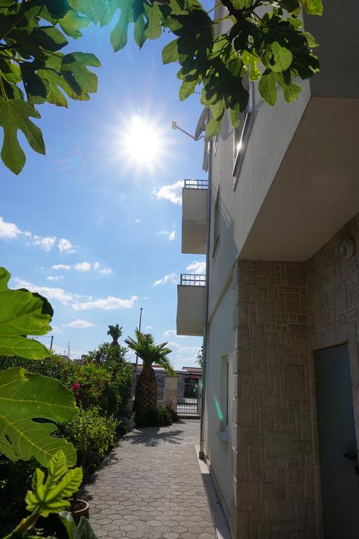 Stella Mare Apartments Podstrana Ngoại thất bức ảnh
